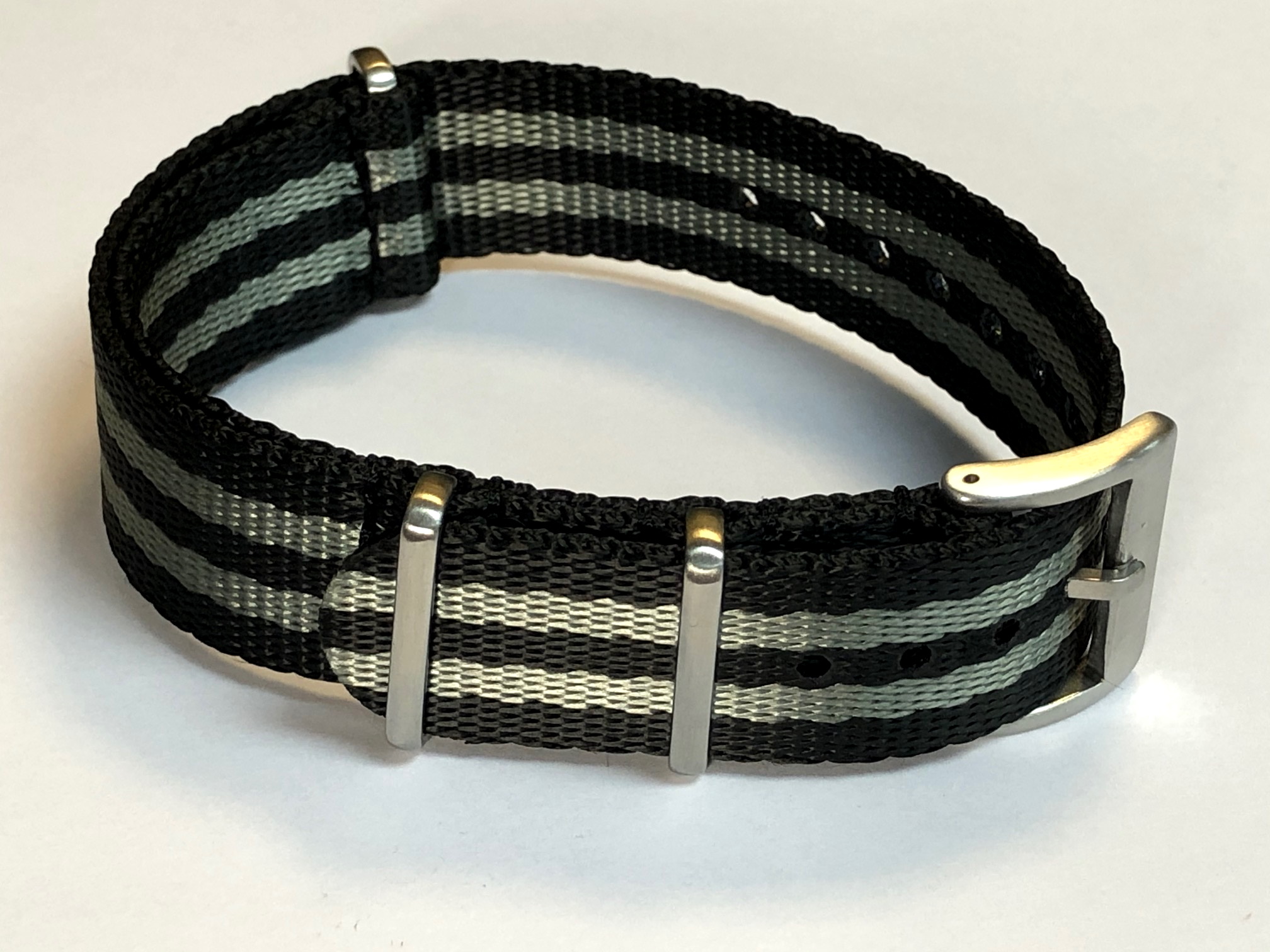 Fabric strap - NATO Watch Strap Black / Silver James Bond style made of Nylon - Superior Quality