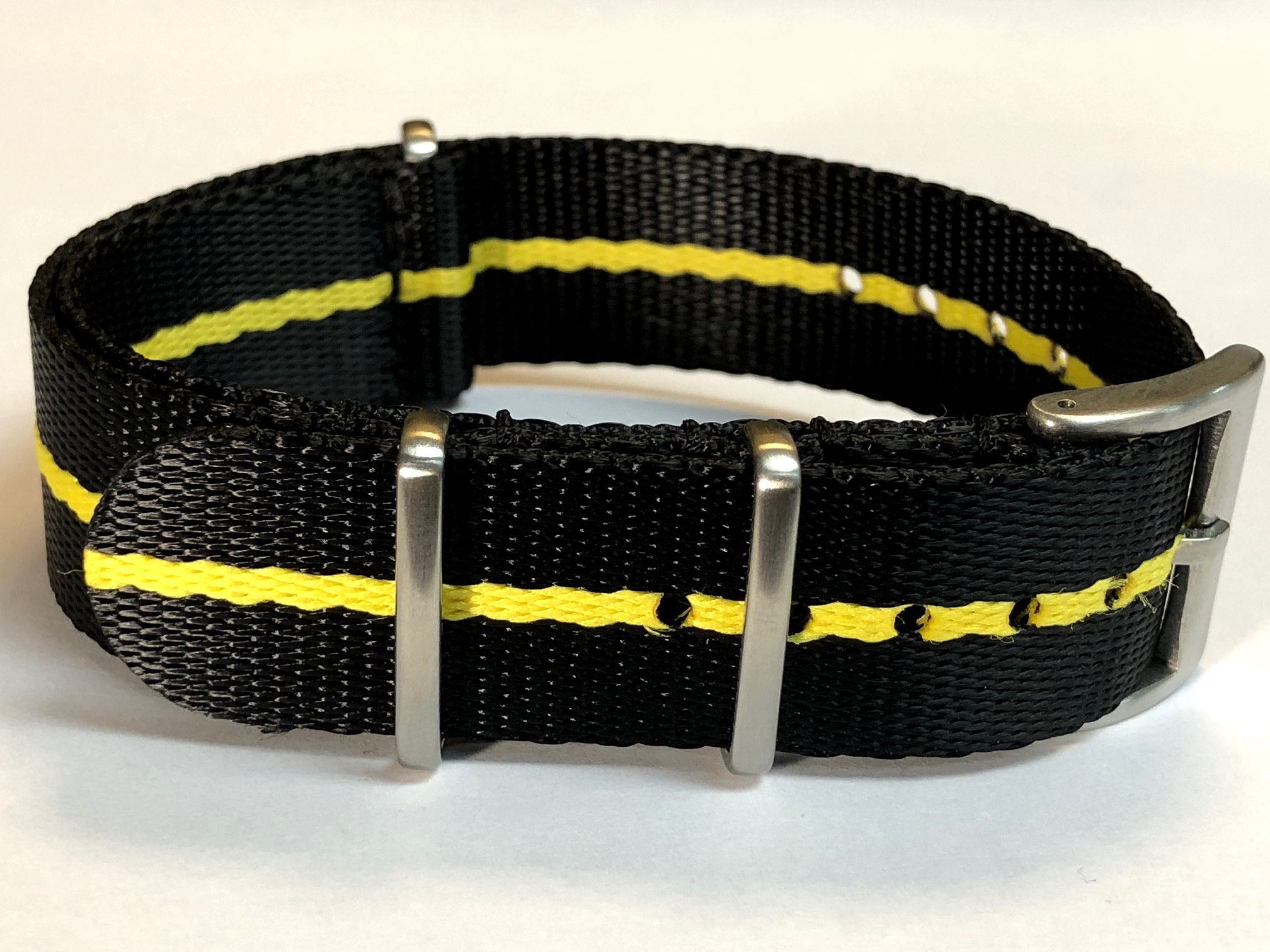 Fabric strap - NATO Watch Strap Black / Yellow Single Stripe made of Nylon - Superior Quality