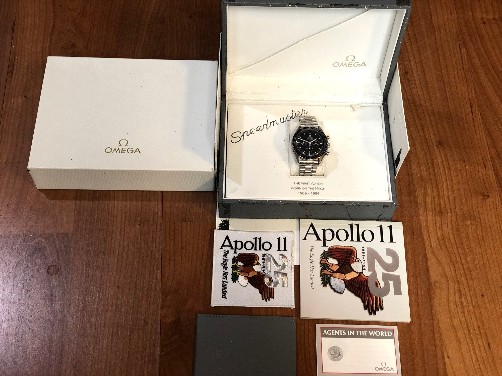 Omega Speedmaster First Man On The Moon 42mm Hetsalite on Bracelet 3592.50.00 - Apollo XI with Box Booklet Patch