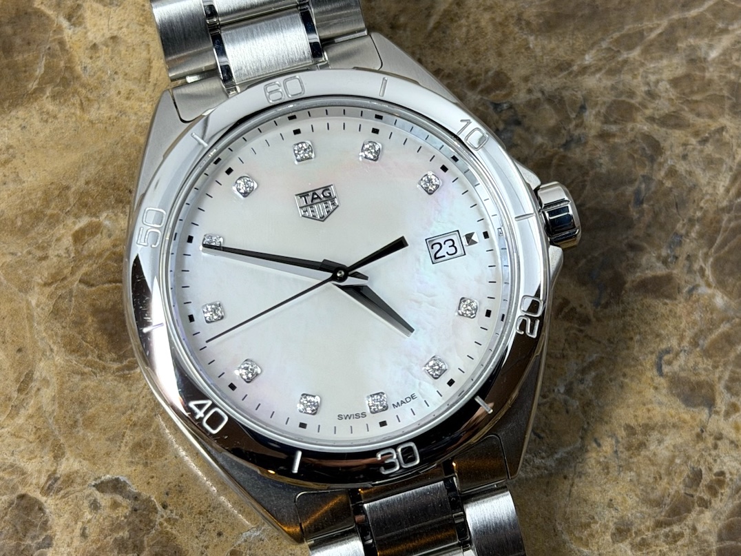 Tag Heuer Formula One quartz 35mm midsize Mother of Pearl Diamond Dial with box and papers WBJ1319 never worn
