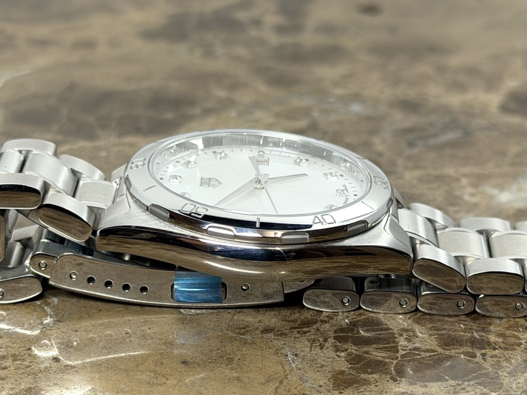 Tag Heuer Formula One quartz 35mm midsize Mother of Pearl Diamond Dial with box and papers WBJ1319 never worn