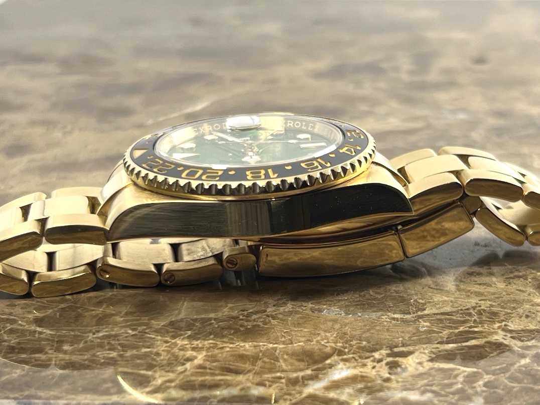 Rolex GMT Master II 18k Yellow Gold 116718 Green Dial Black Ceramic Box Papers 50th Anniversary D Serial YEAR 2005 Box Papers