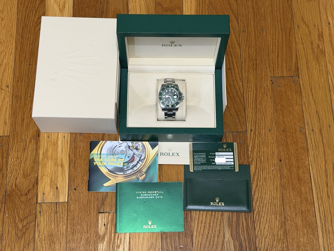 Rolex Submariner with Date HULK Green Dial and Bezel 40mm Automatic with Easy Glide Bracelet 116610LV Box Papers Card