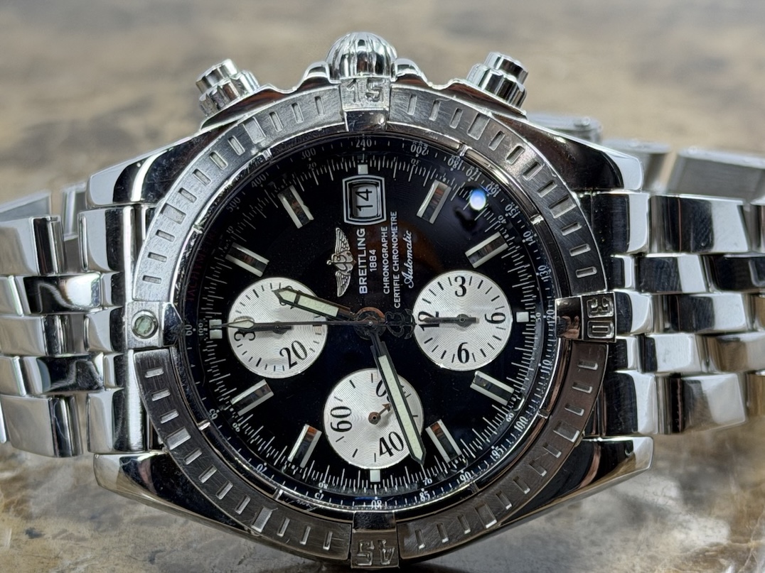 Breitling Chronomat Evolution Automatic 43.7mm Black Dial Model A13356 year 2005