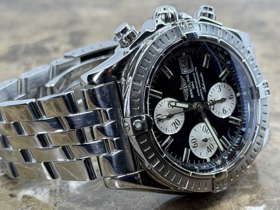 Breitling Chronomat Evolution Automatic 43.7mm Black Dial Model A13356 year 2005