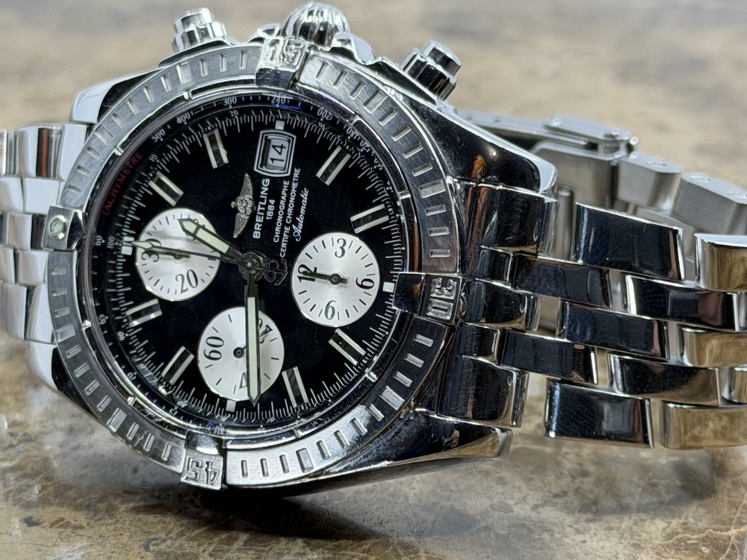 Breitling Chronomat Evolution Automatic 43.7mm Black Dial Model A13356 year 2005