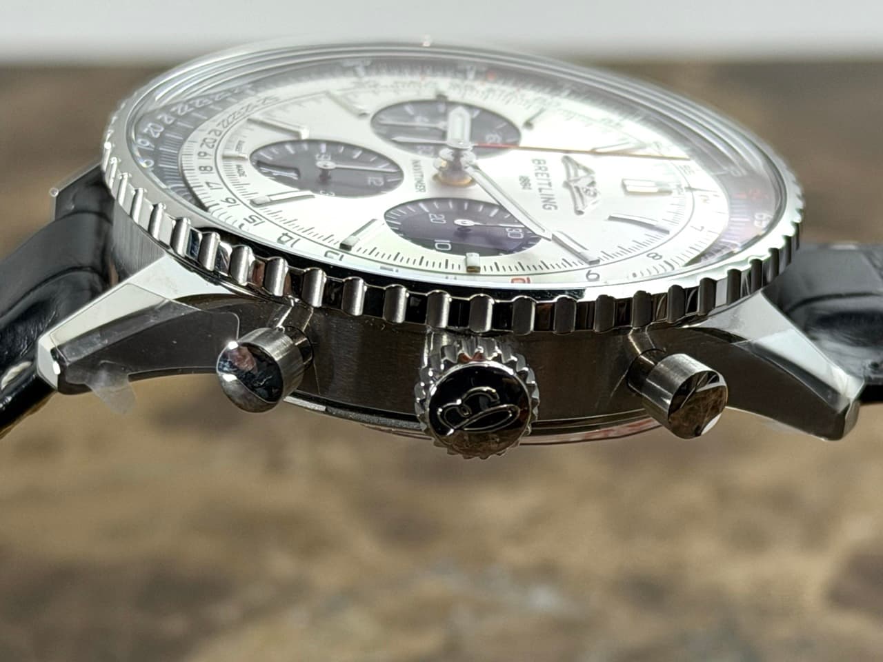 BREITLING Navitimer B01 Chronograph 43 Automatic Silver Black with Box Papers Card AB0138241G1P1 Never Worn