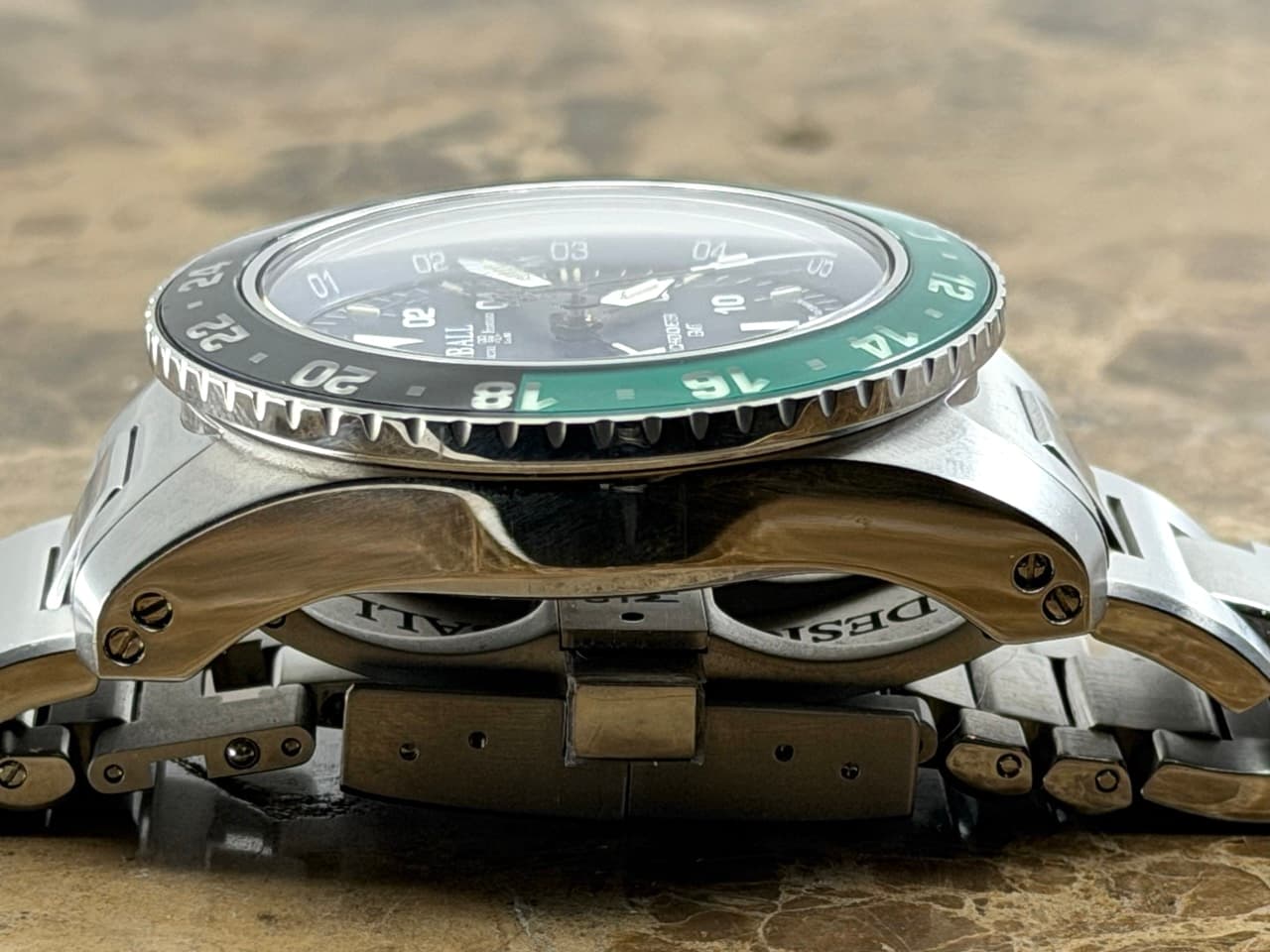 BALL Engineer Hydrocarbon AeroGMT II 40mm Automatic Black Green Bezel Sprite Blue Dial DG2018C-S11C-BE Box Papers Card