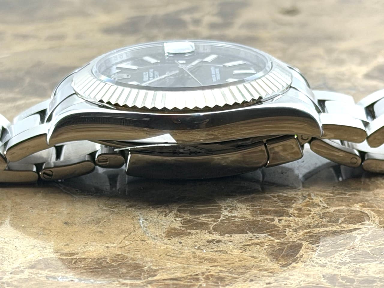 Rolex Datejust 41mm Automatic Black Index Dial 18k White Gold fluted bezel Oyster Bracelet 116334