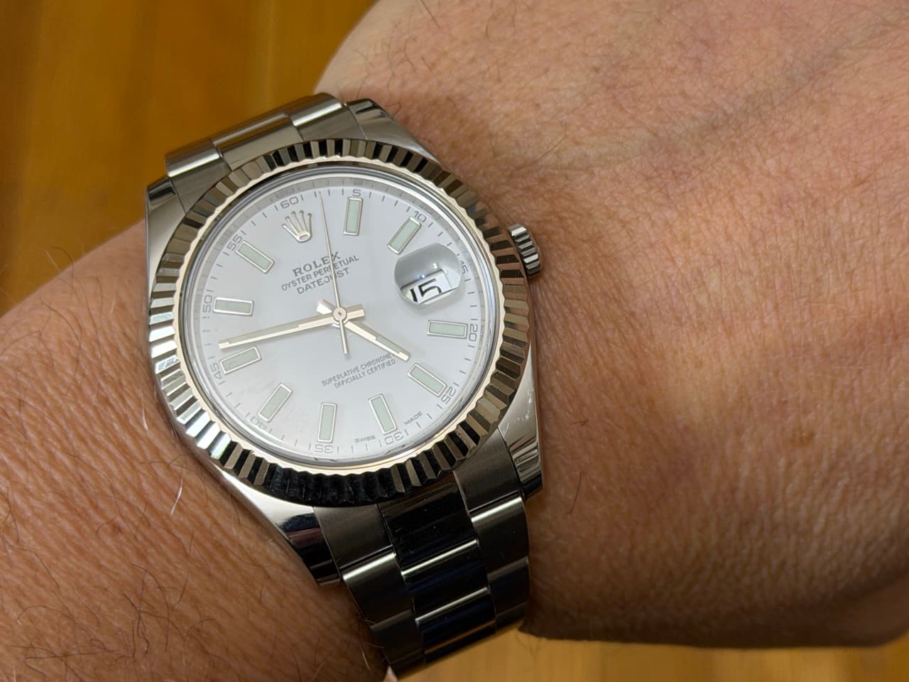 Rolex Datejust 41mm Automatic White Index 18k White Gold fluted bezel Oyster Bracelet 116334 Box Papers