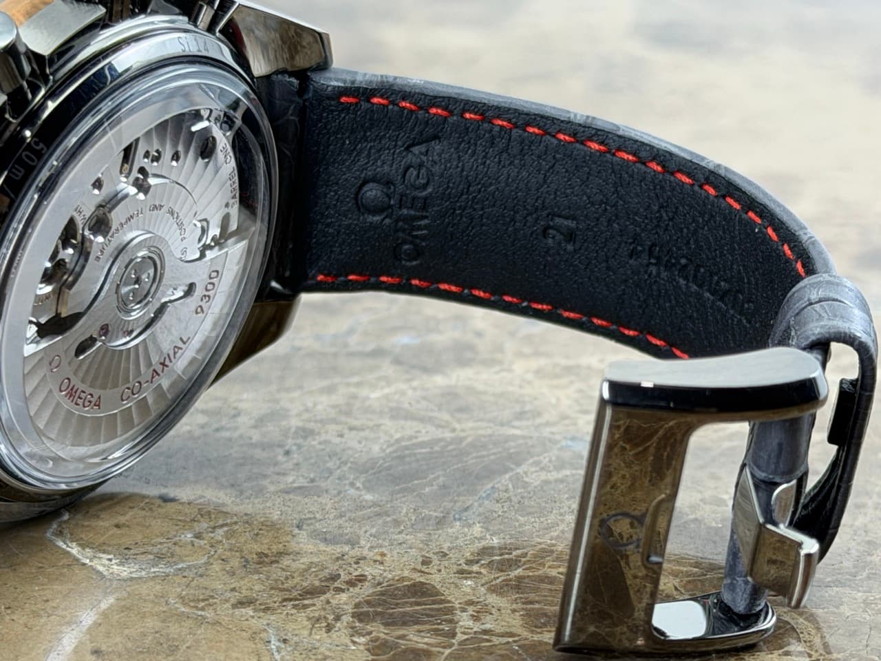 Omega DARK SIDE OF THE MOON Grey Ceramic Meteorite Dial 18K Sedna gold 44.25 MM Box Papers Cards 311.63.44.51.99.001