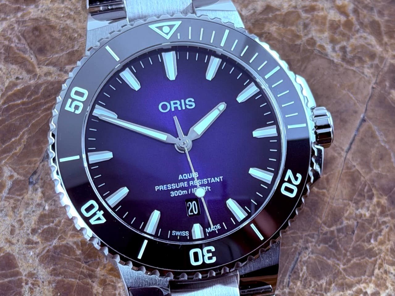 Oris Aquis Date TASTE OF SUMMER 43.5mm Automatic Purple Dial with Box papers card 01 733 7789 4158