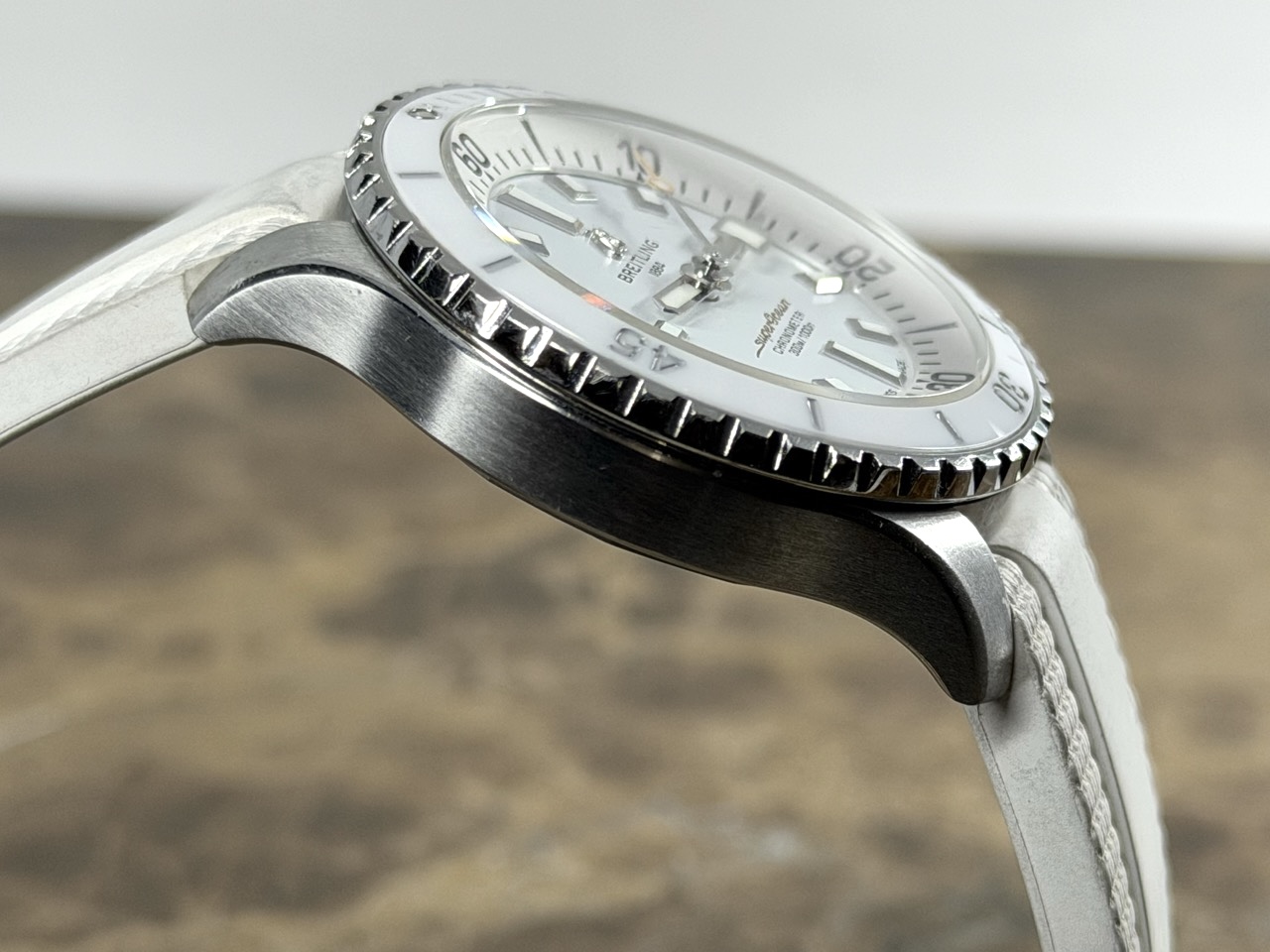 Breitling SuperOcean 36 Automatic White Dial on a Rubber Dive strap with Breitling Box Papers A17377211A1S1 - Image 9