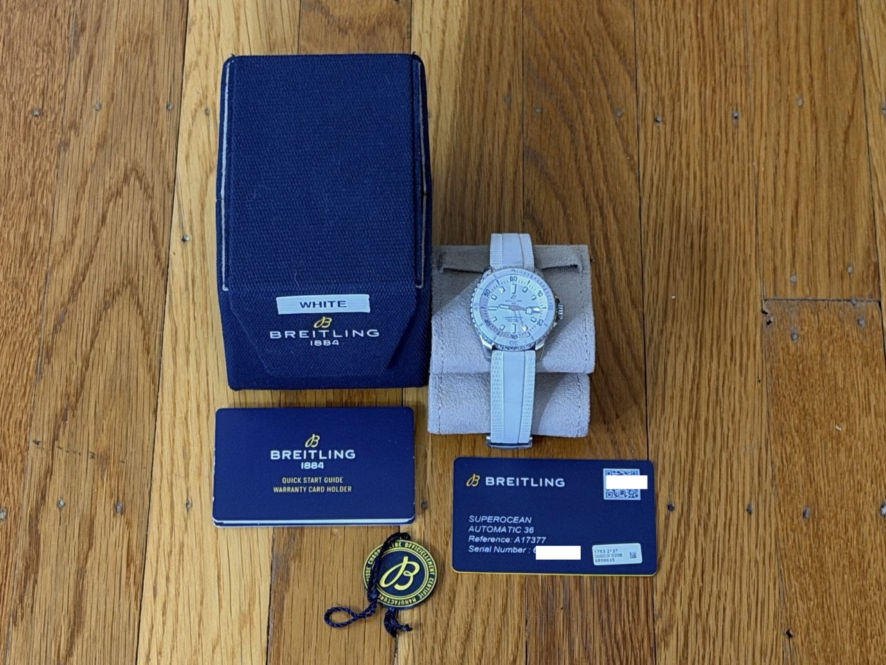 Breitling SuperOcean 36 Automatic White Dial on a Rubber Dive strap with Breitling Box Papers A17377211A1S1 - Image 10