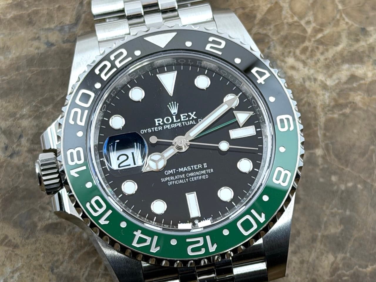 Rolex GMT MASTER II Sprite 40mm Black Green Bezel Jubilee LEFT HANDED 126720VTNR with Box and Papers Year 2025