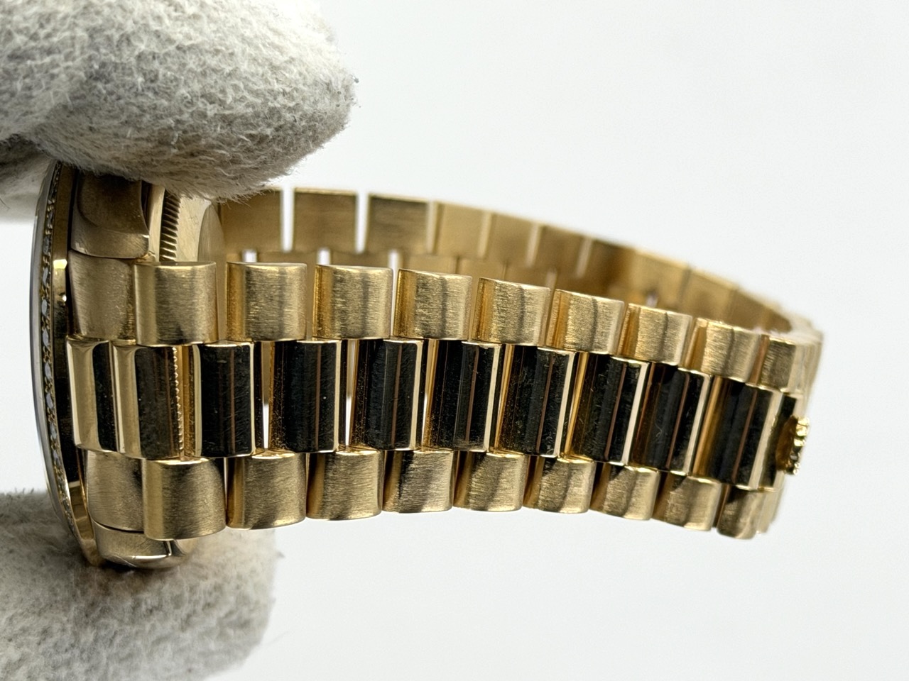 Rolex President Day Date 36mm 18k Yellow Gold Automatic 18348 DOUBLE QUICK Factory Diamond Bezel and Dial - Image 13