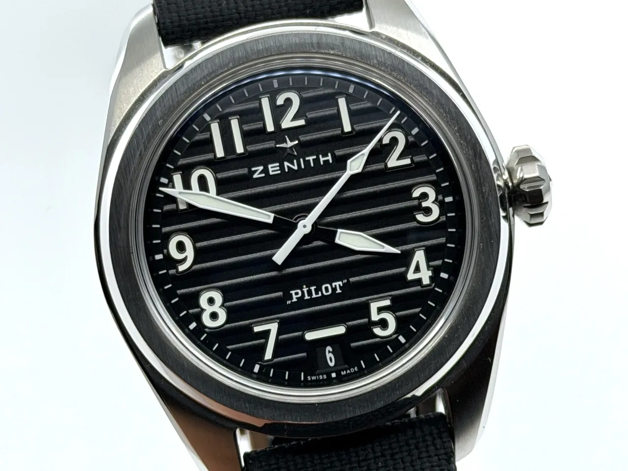 ZENITH Pilot Central Second and Date 40mm Automatic with Box Papers Card 03.4000.3620/21.I001