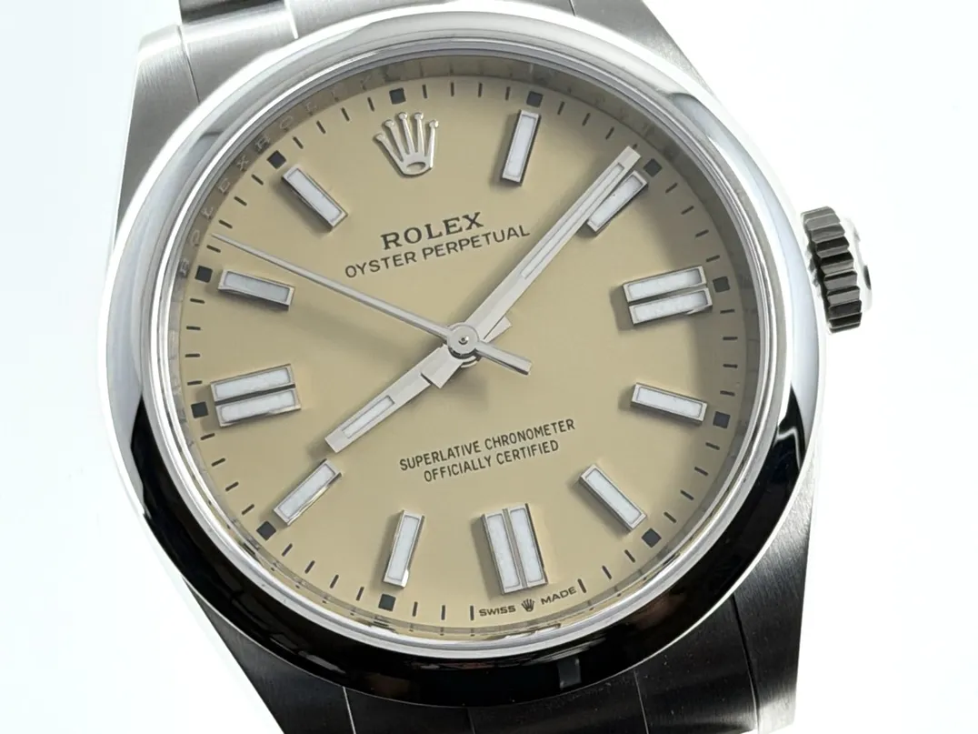 Rolex Oyster Perpetual 41 with Beige Dial model 134300 Box Papers Card Year 2025