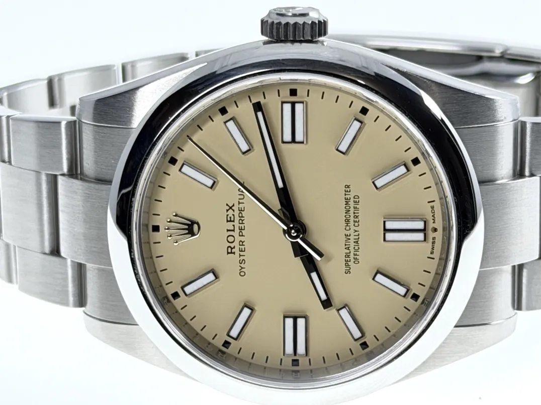 Rolex Oyster Perpetual 41 with Beige Dial model 134300 Box Papers Card Year 2025