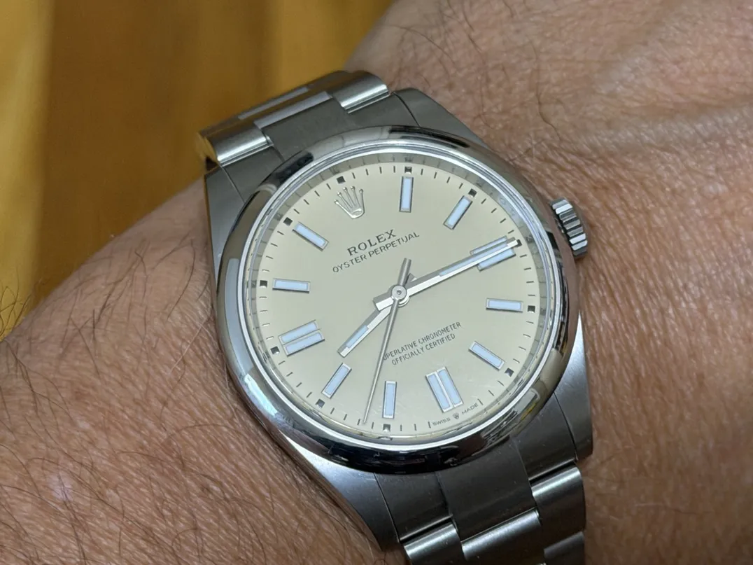 Rolex Oyster Perpetual 41 with Beige Dial model 134300 Box Papers Card Year 2025